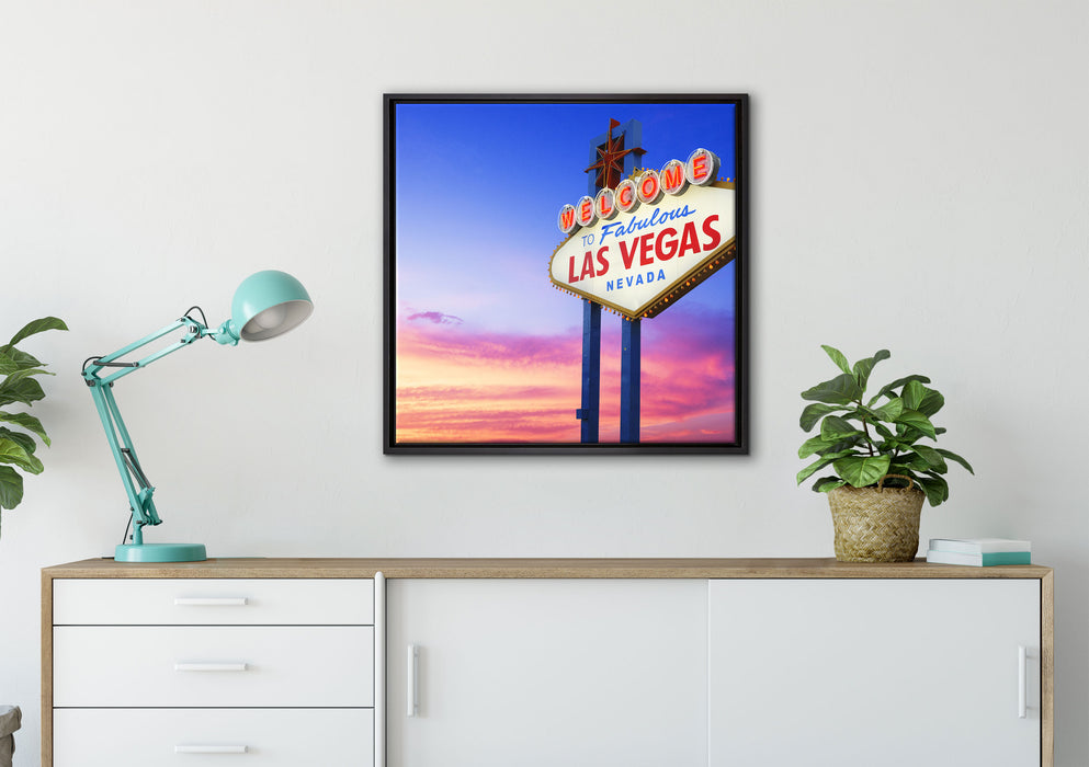Las Vegas Schild in der Dämmerung auf Leinwandbild gerahmt Quadratisch verschiedene Größen im Wohnzimmer