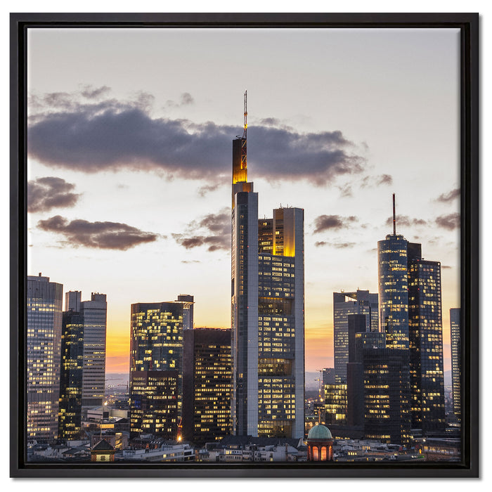 Wolkenkratzer bei Sonnenuntergang auf Leinwandbild Quadratisch gerahmt Größe 60x60