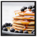 Pancakes mit Sirup und Blaubeeren auf Leinwandbild Quadratisch gerahmt Größe 60x60