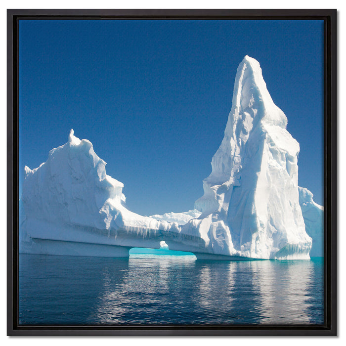 Riesiger kunstvoller Eisberg auf Leinwandbild Quadratisch gerahmt Größe 60x60