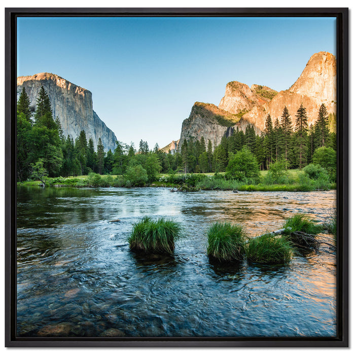 Fluss in den Bergen auf Leinwandbild Quadratisch gerahmt Größe 70x70