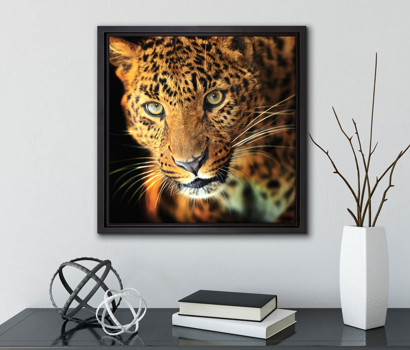 Anmutiger Leopard  auf Leinwandbild Quadratisch gerahmt mit Kirschblüten