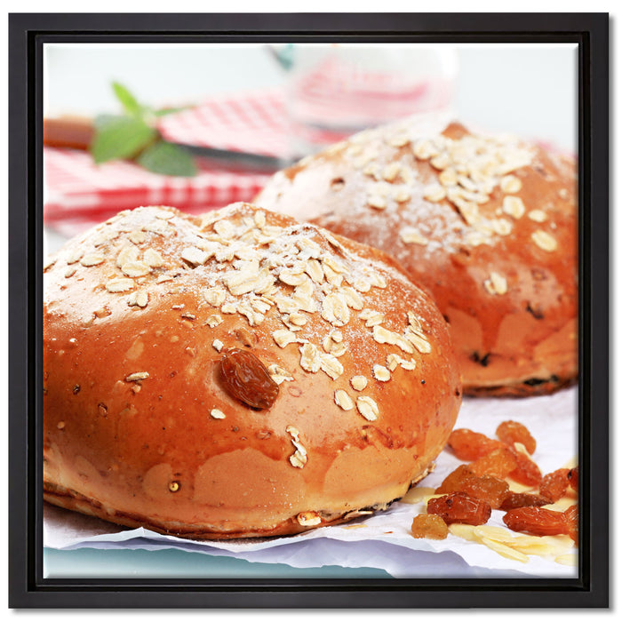 Süße Rosinenbrötchen auf Leinwandbild Quadratisch gerahmt Größe 40x40