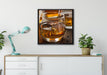 Goldgelber Whiskey auf Leinwandbild gerahmt Quadratisch verschiedene Größen im Wohnzimmer