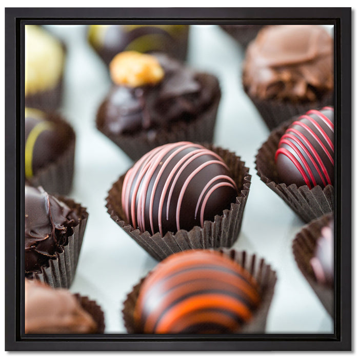 Süße Pralinen auf Leinwandbild Quadratisch gerahmt Größe 40x40
