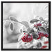 Vogelbeeren im frostigen Winter auf Leinwandbild Quadratisch gerahmt Größe 60x60
