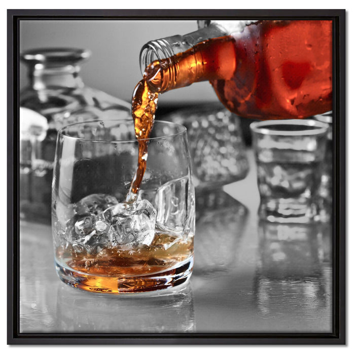 Whiskey im Whiskeyglas auf Leinwandbild Quadratisch gerahmt Größe 60x60
