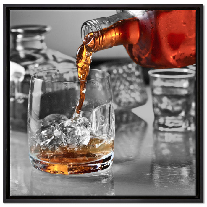 Whiskey im Whiskeyglas auf Leinwandbild Quadratisch gerahmt Größe 70x70