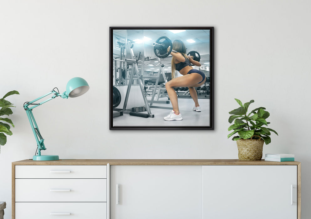 Sportliche Frau mit Hantelstange auf Leinwandbild gerahmt Quadratisch verschiedene Größen im Wohnzimmer