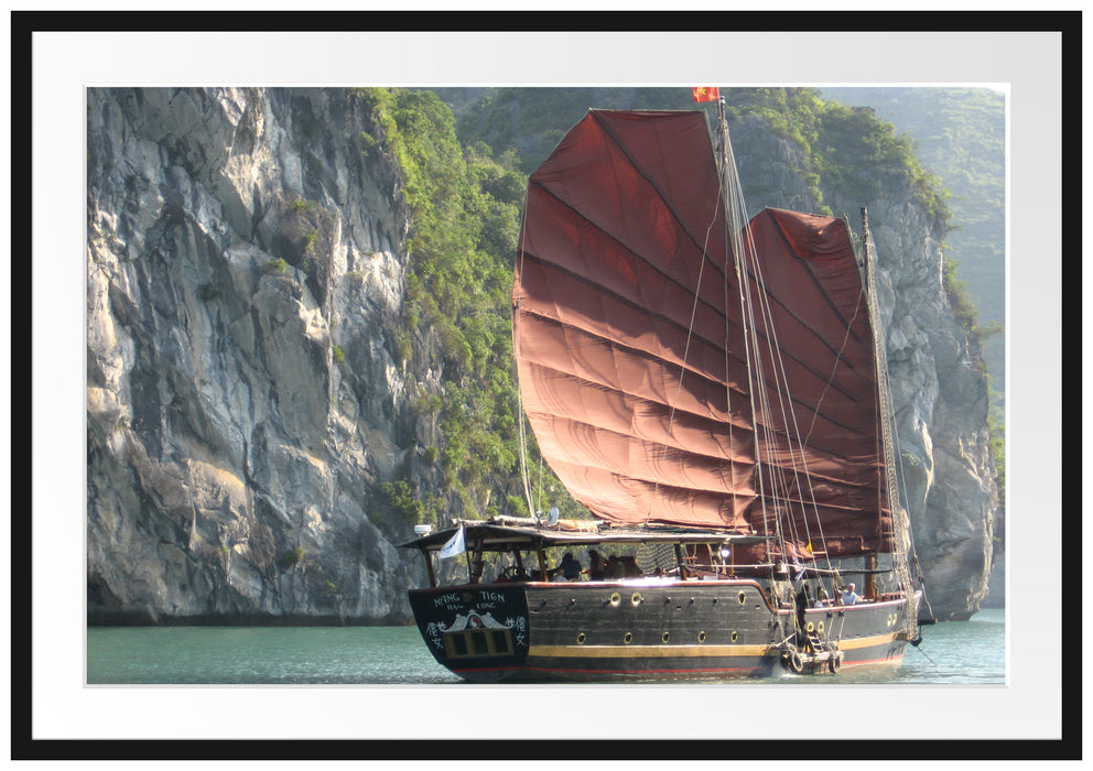 Pixxprint Segelschiff im Sonnenuntergang, im Galerie-Passepartout Bilderrahmen