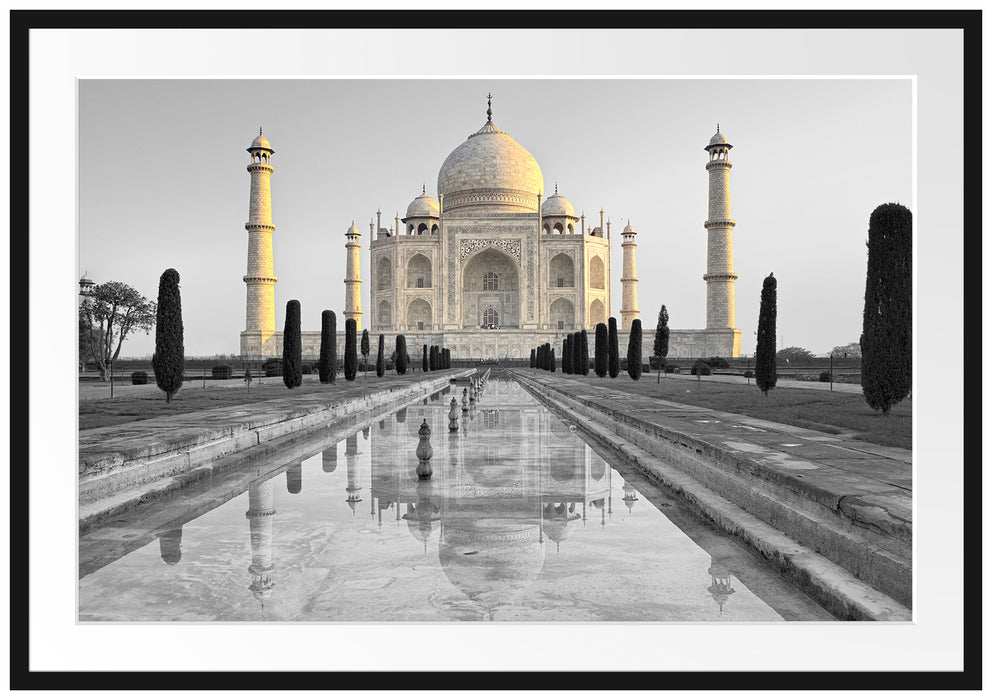 Pixxprint Taj Mahal in ruhiger Umgebung, im Galerie-Passepartout Bilderrahmen