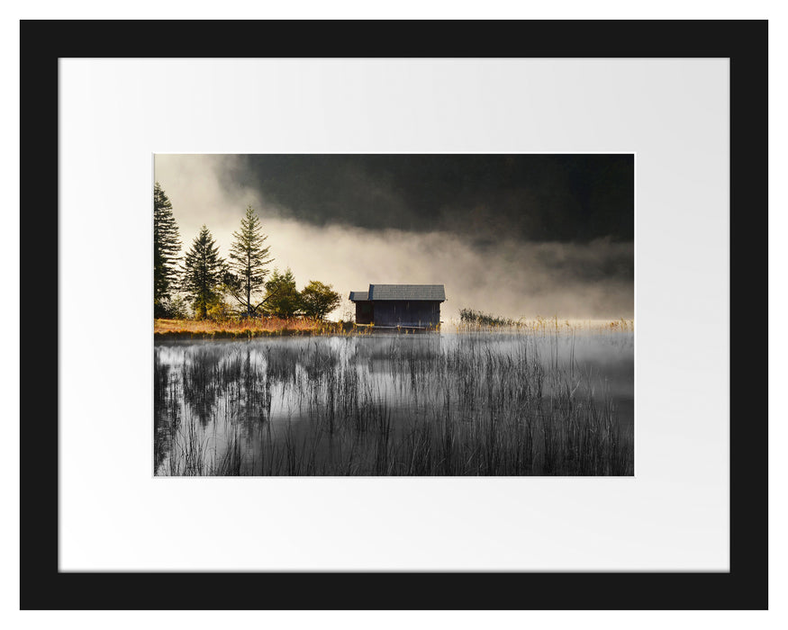 Häuschen am See mit Nebel Passepartout 38x30