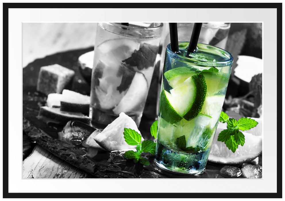Pixxprint Caipirinhacocktails auf Tablett, im Galerie-Passepartout Bilderrahmen