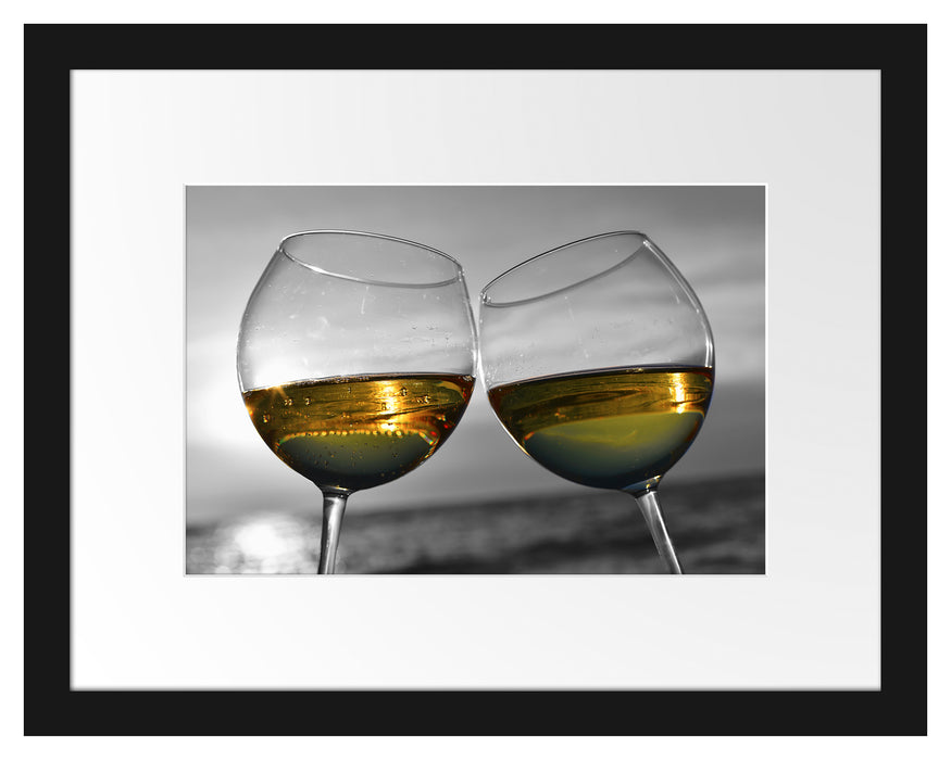 Wein in Gläsern am Meer Passepartout 38x30