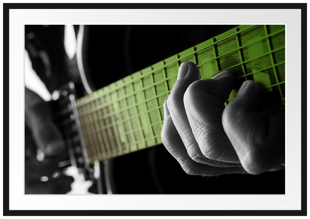 Pixxprint Mann spielt auf E-Gitarre, im Galerie-Passepartout Bilderrahmen