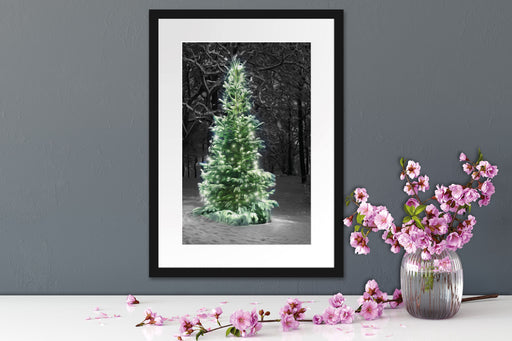 Weihnachtsbaum im Winterwald Passepartout Wohnzimmer