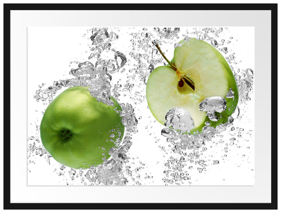 saftig grüne Äpfel im Wasser Passepartout 80x60