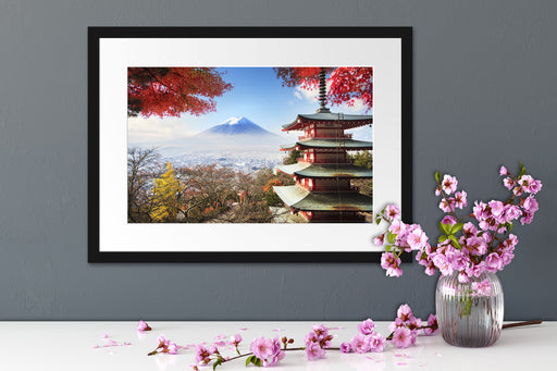 Japanischer Tempel im Herbst Passepartout Wohnzimmer