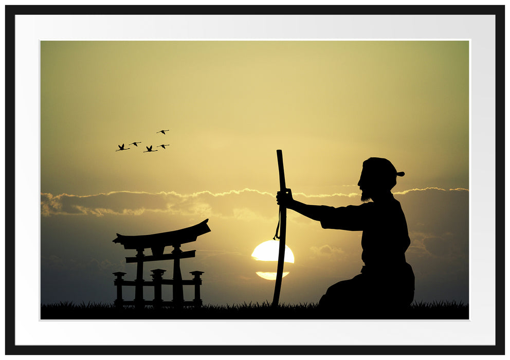 Pixxprint Samurai-Meister vor Horizont, im Galerie-Passepartout Bilderrahmen