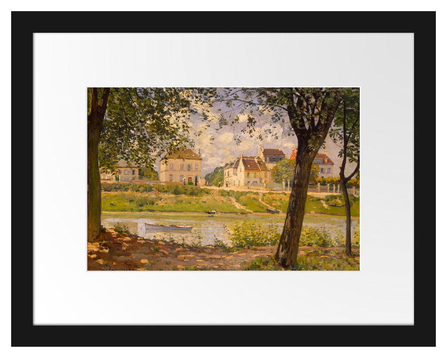 Pixxprint Alfred Sisley - Village On The Banks Of The Seine Ville, im Galerie-Passepartout Bilderrahmen