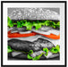 leckerer Hamburger mit Zwiebeln Passepartout Quadratisch 70x70