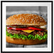 appetitlicher Cheeseburger Passepartout Quadratisch 70x70