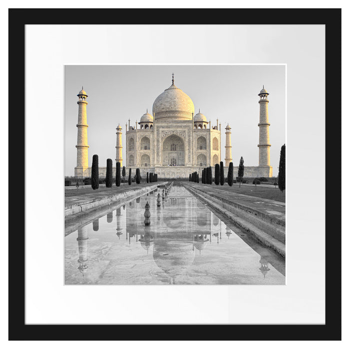 Taj Mahal in ruhiger Umgebung Passepartout Quadratisch 40x40