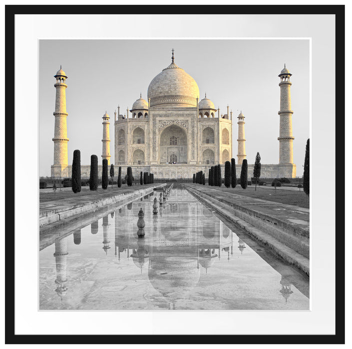 Taj Mahal in ruhiger Umgebung Passepartout Quadratisch 70x70