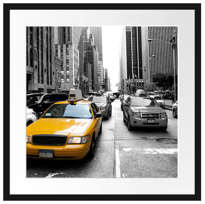 Gelbes Taxi in New York Passepartout Quadratisch 55x55