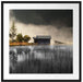 Häuschen am See mit Nebel Passepartout Quadratisch 70x70