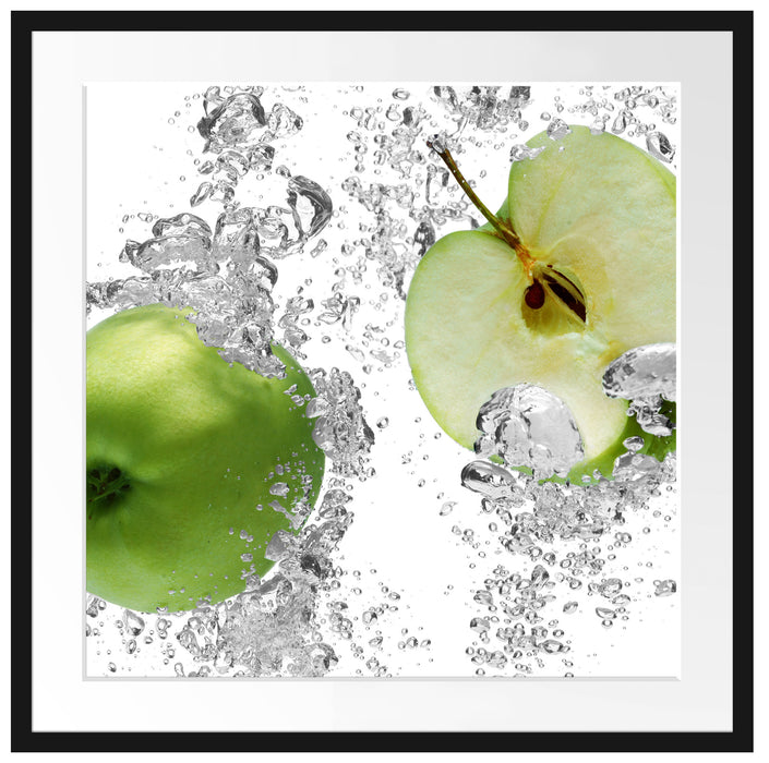 saftig grüne Äpfel im Wasser Passepartout Quadratisch 70x70