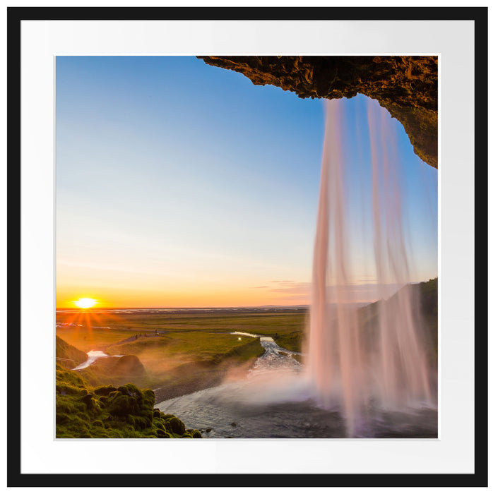 Großartiger Wasserfall Passepartout Quadratisch 70x70