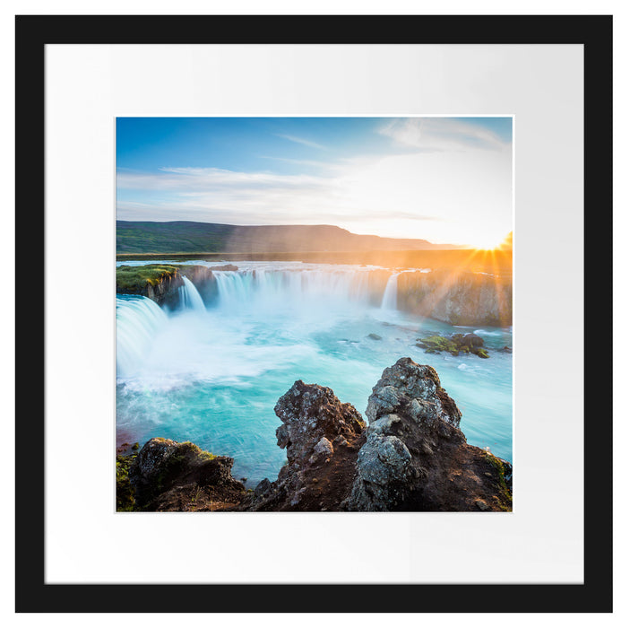 Idyllische Wasserfälle Passepartout Quadratisch 40x40