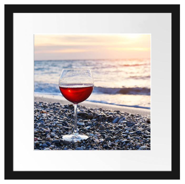 Weinglas am Strand Passepartout Quadratisch 40x40