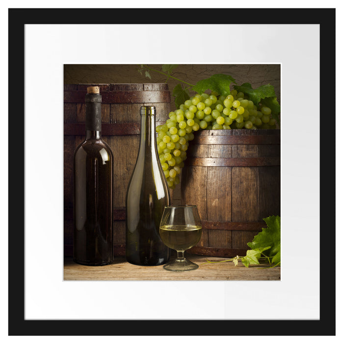 Fässer mit Weintrauben und Wein Passepartout Quadratisch 40x40