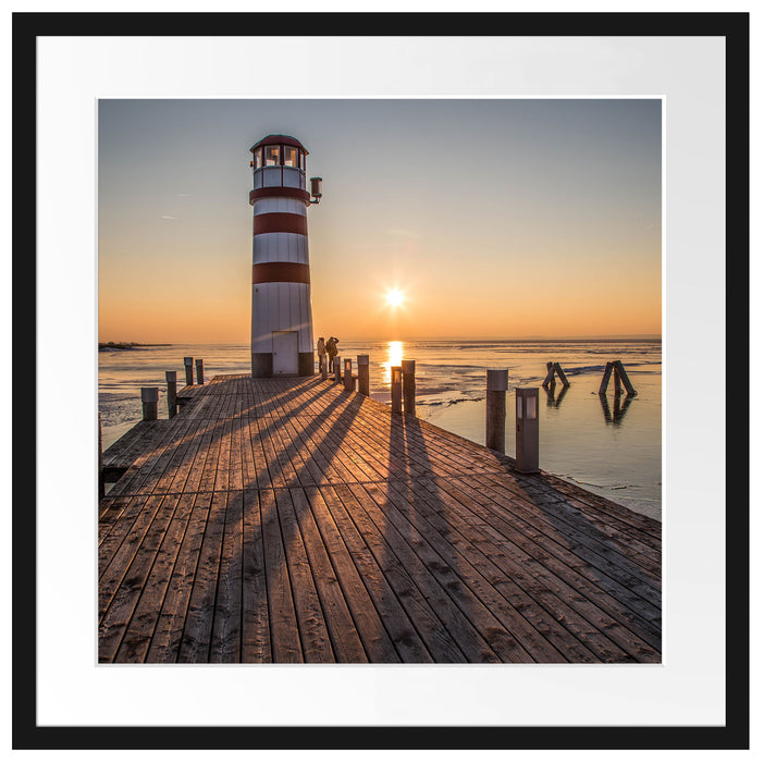 Leuchtturm vor Sonnenuntergang Passepartout Quadratisch 55x55
