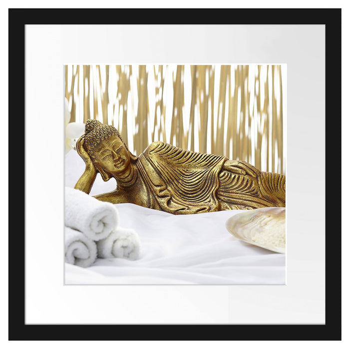 goldener Buddha auf Handtuch Passepartout Quadratisch 40x40