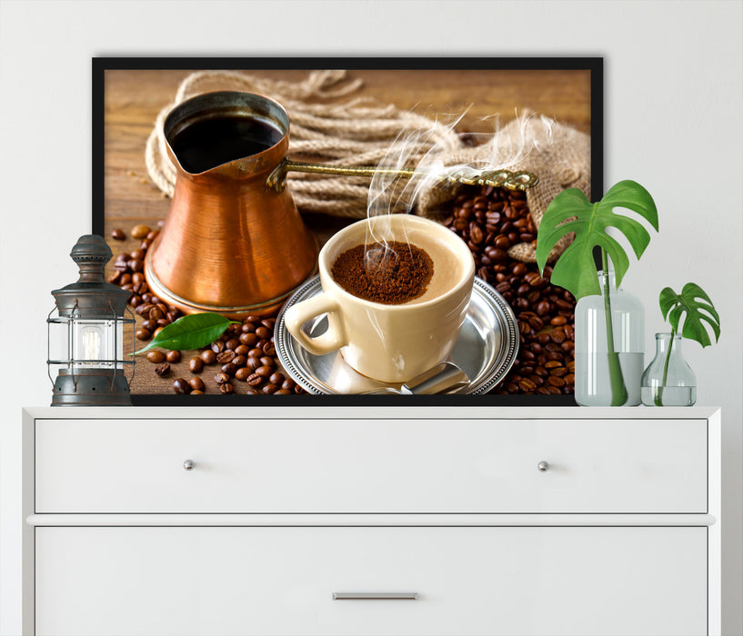 Frisch Kaffee mit Kaffeebohnen, Poster mit Bilderrahmen