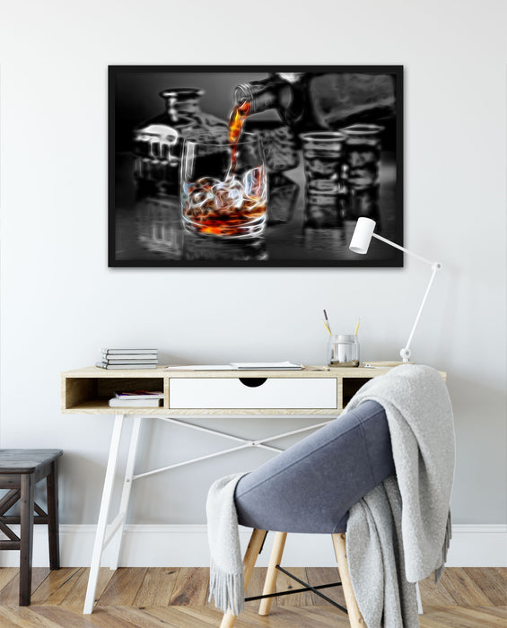 Whiskey im Whiskeyglas, Poster mit Bilderrahmen