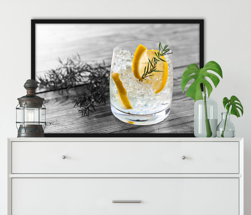 Drink mit Zitrone und Rosmarin, Poster mit Bilderrahmen
