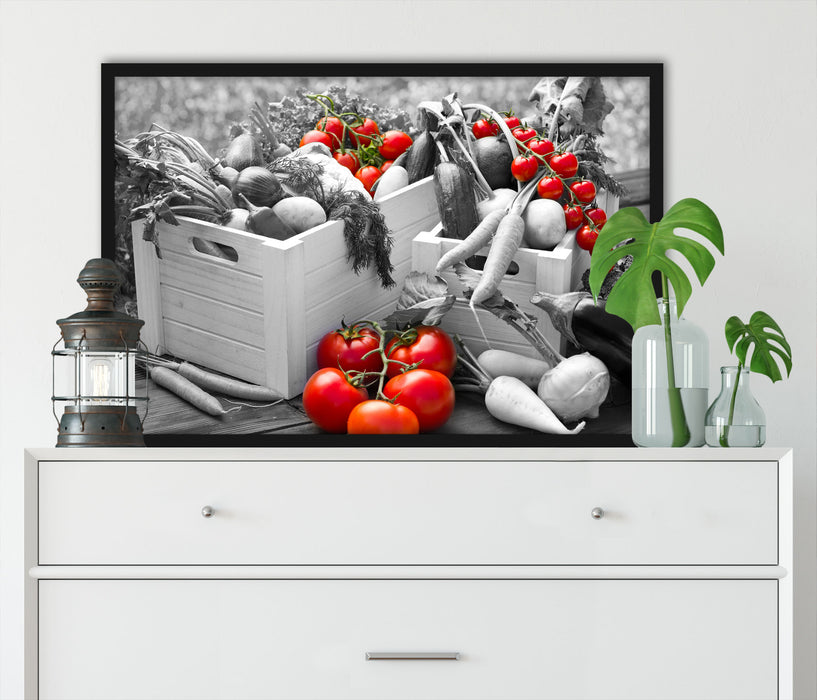 Gemüse in Holzkisten, Poster mit Bilderrahmen