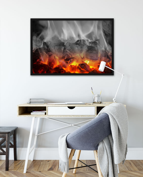 brennende Holzkohle in Kamin, Poster mit Bilderrahmen