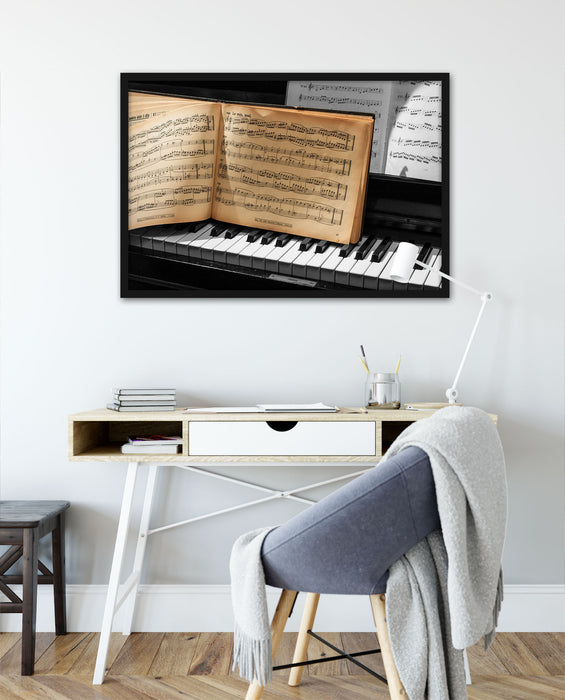 Notenbuch auf Piano, Poster mit Bilderrahmen