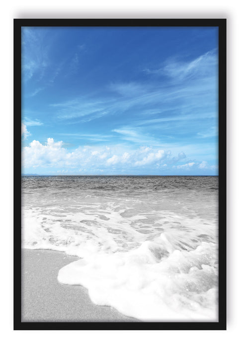 Pixxprint Sandstrand mit Welle bei blauen Himmel, Poster mit Bilderrahmen