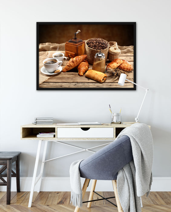 Aromatischer Kaffee mit Croissant, Poster mit Bilderrahmen