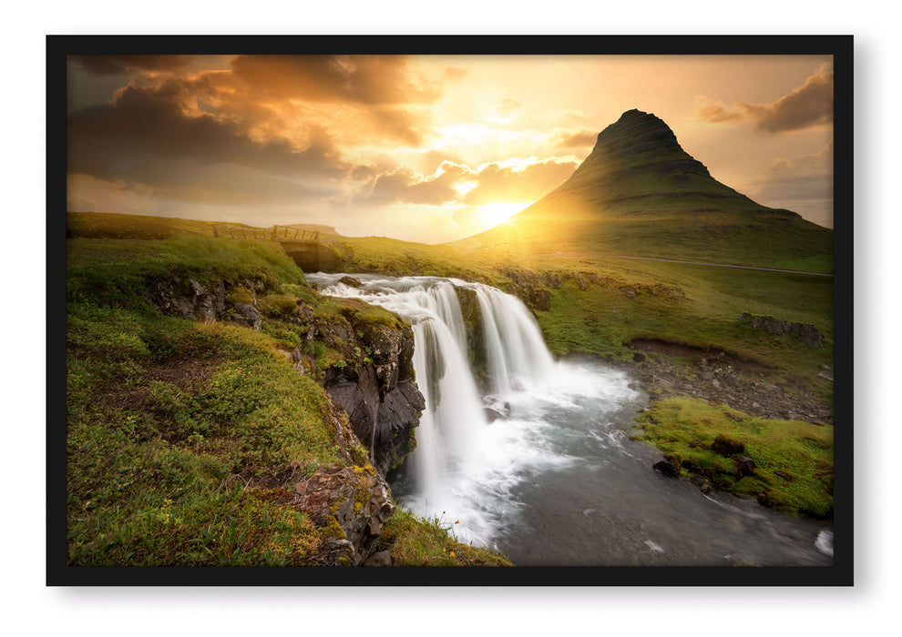 Pixxprint Wasserfall bei Sonnenuntergang, Poster mit Bilderrahmen