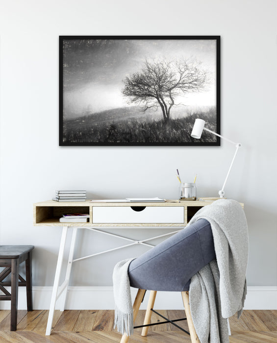 Baum in Landschaft, Poster mit Bilderrahmen