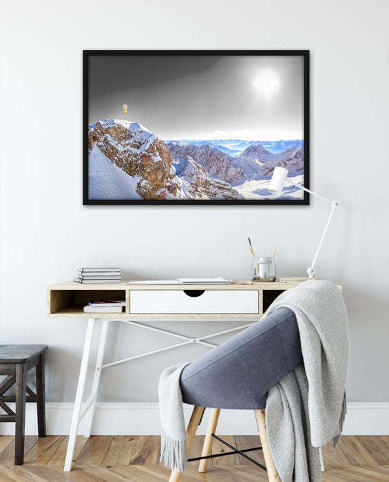 Zugspitze im Sonnenlicht, Poster mit Bilderrahmen