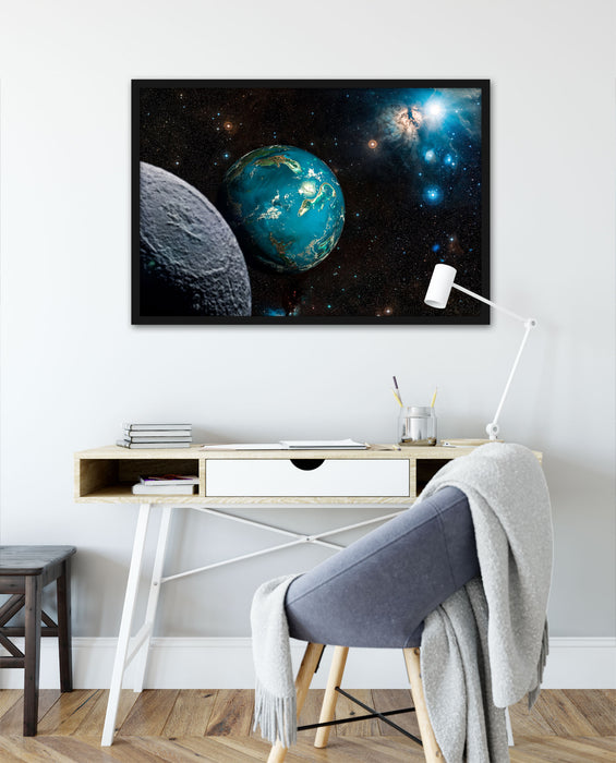 Planet Erde im Kosmos, Poster mit Bilderrahmen