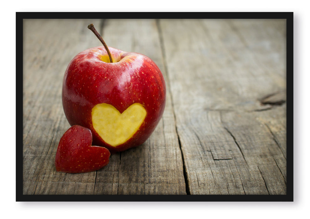 Pixxprint Herzschnitzerei in Apfel, Poster mit Bilderrahmen